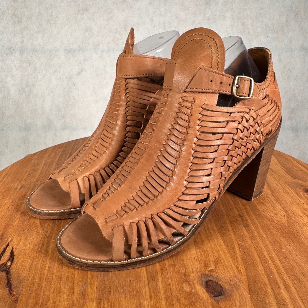 Naughty Monkey Y2K Woven Huarache Sandals Womens 9 Tan Braided Block Heel Bootie